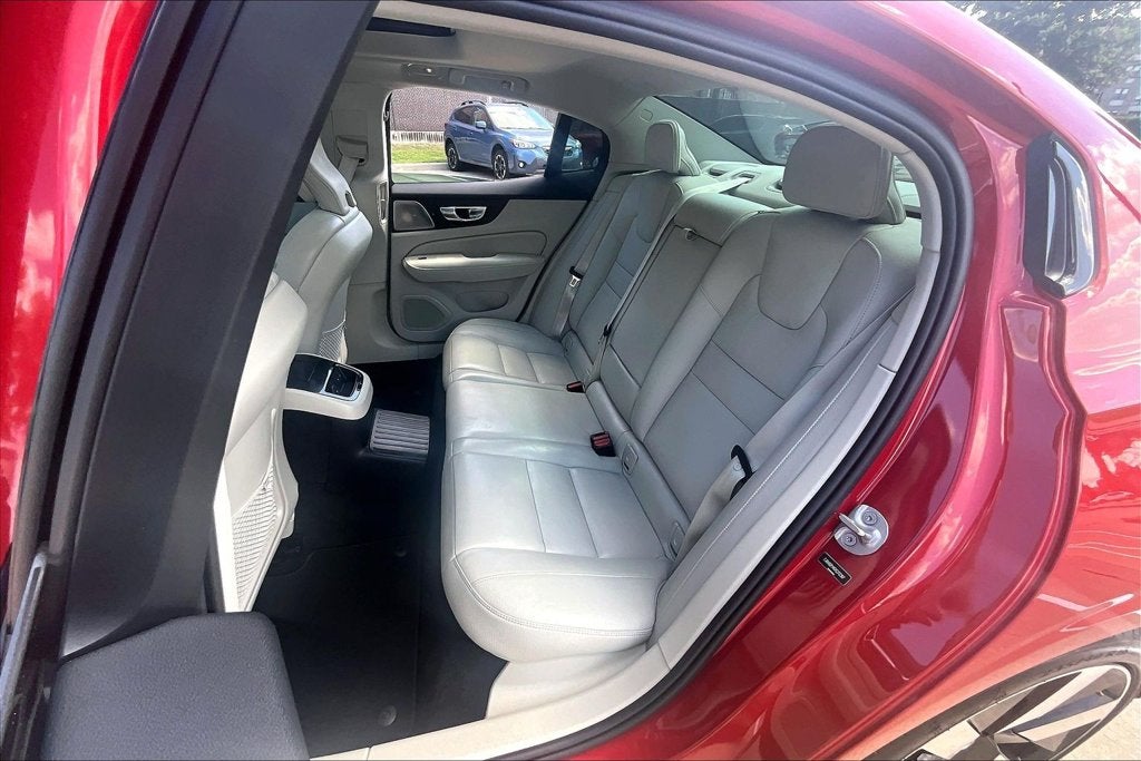 2024 Volvo S60 Recharge Plug-In Hybrid Ultimate