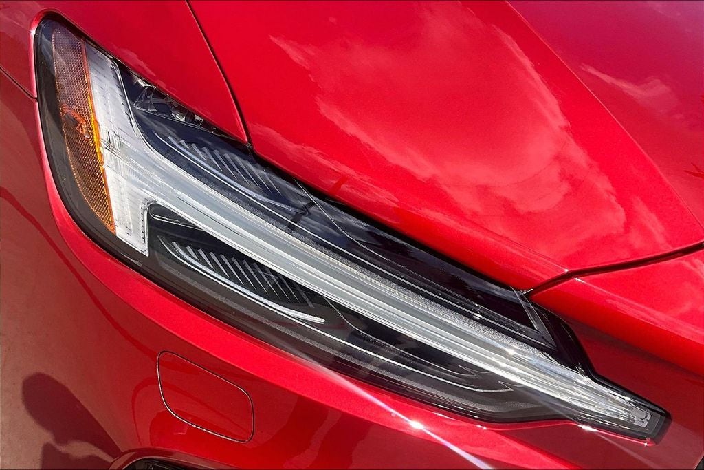 2024 Volvo S60 Recharge Plug-In Hybrid Ultimate
