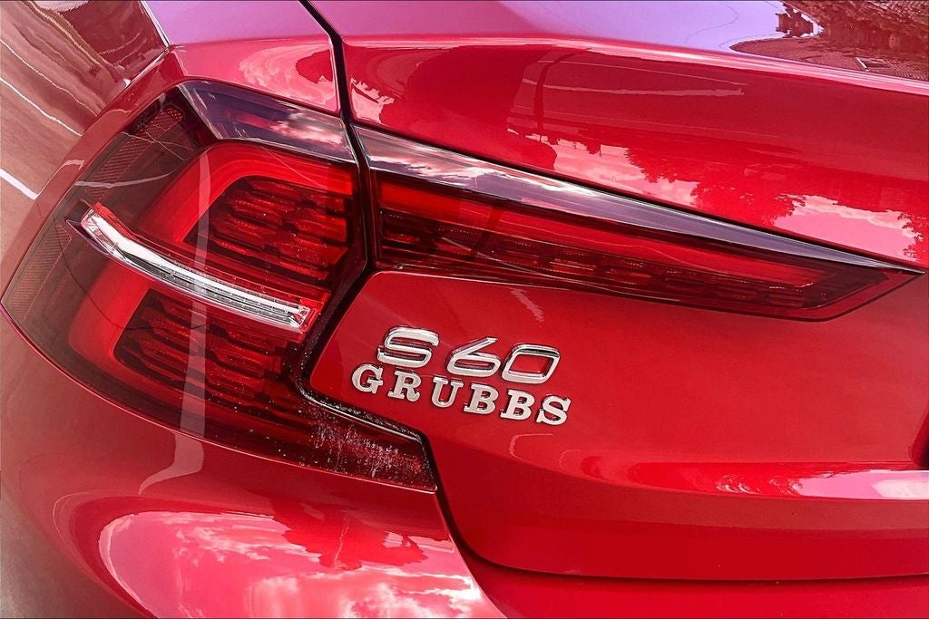 2024 Volvo S60 Recharge Plug-In Hybrid Ultimate
