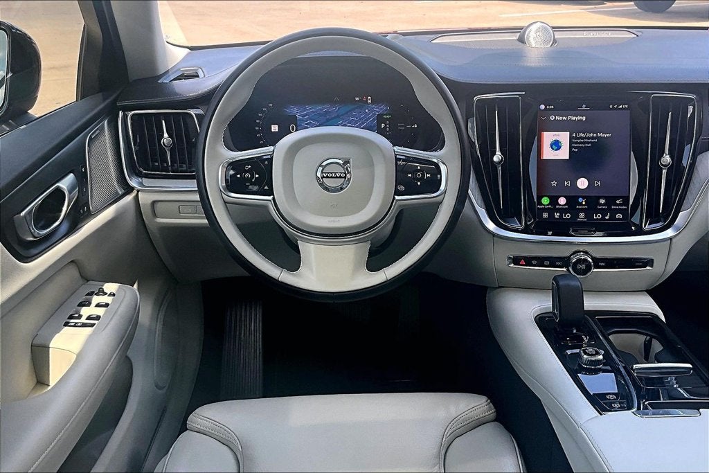 2024 Volvo S60 Recharge Plug-In Hybrid Ultimate