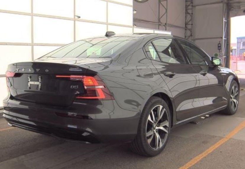 2025 Volvo S60 B5 Core