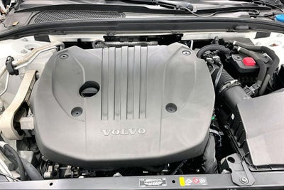 2024 Volvo S60 B5 Plus Dark Theme