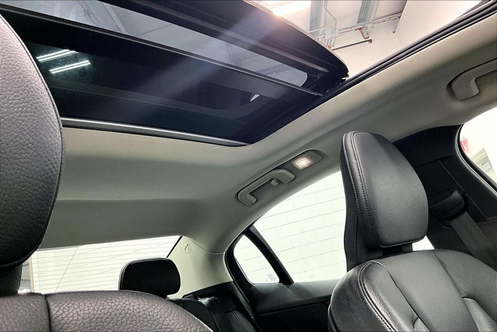 2024 Volvo S60 B5 Plus Dark Theme