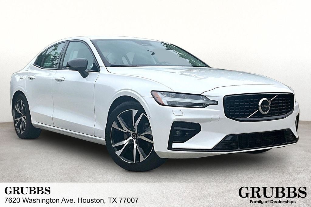 2025 Volvo S60 B5 Plus