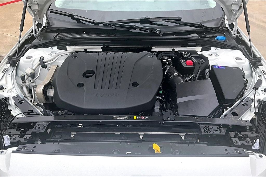 2025 Volvo S60 B5 Plus