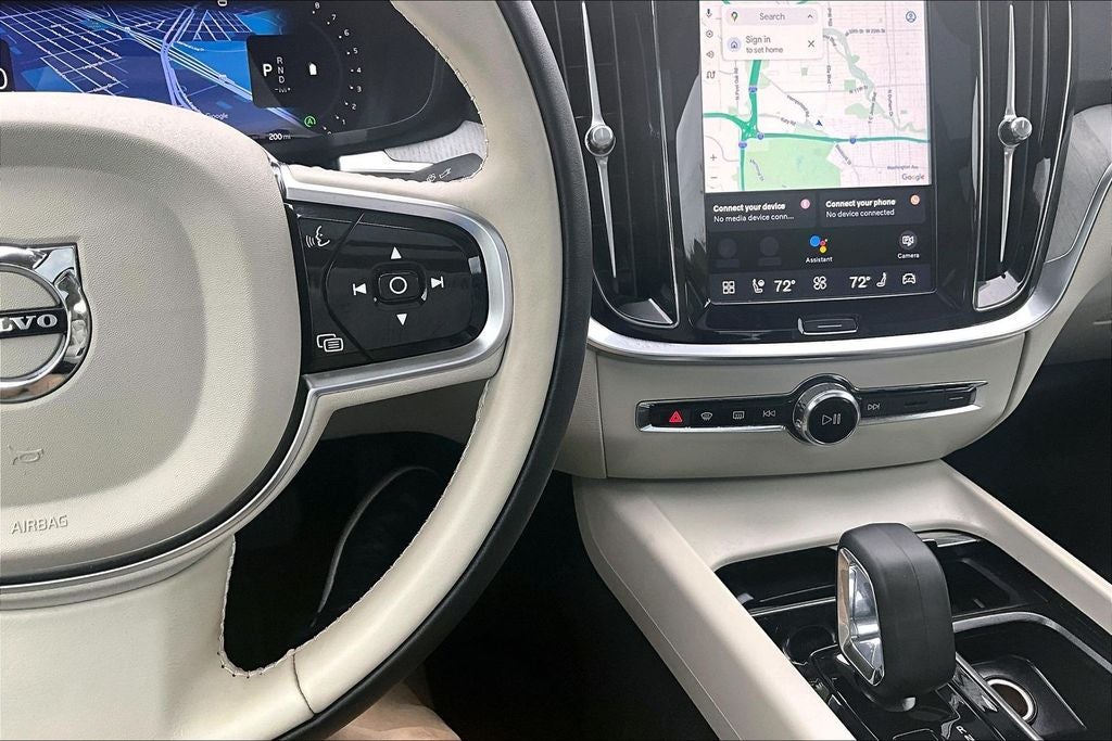 2025 Volvo S60 B5 Plus