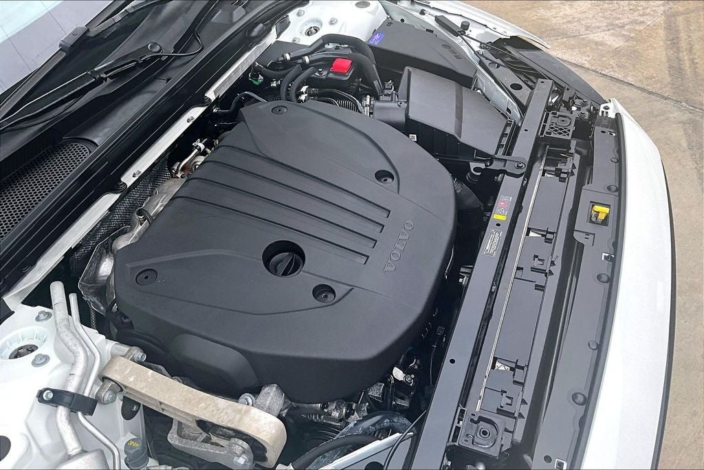 2025 Volvo S60 B5 Plus