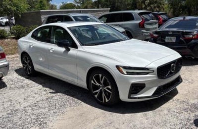 2025 Volvo S60 B5 Plus