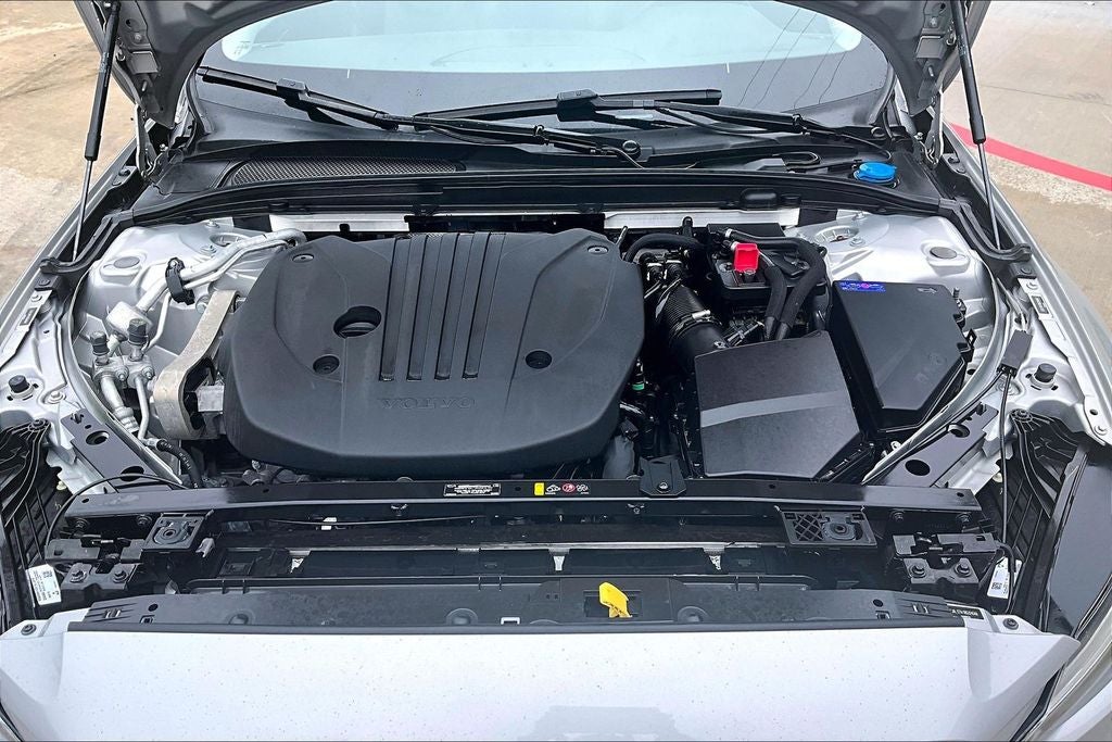 2024 Volvo S60 B5 Core Dark Theme