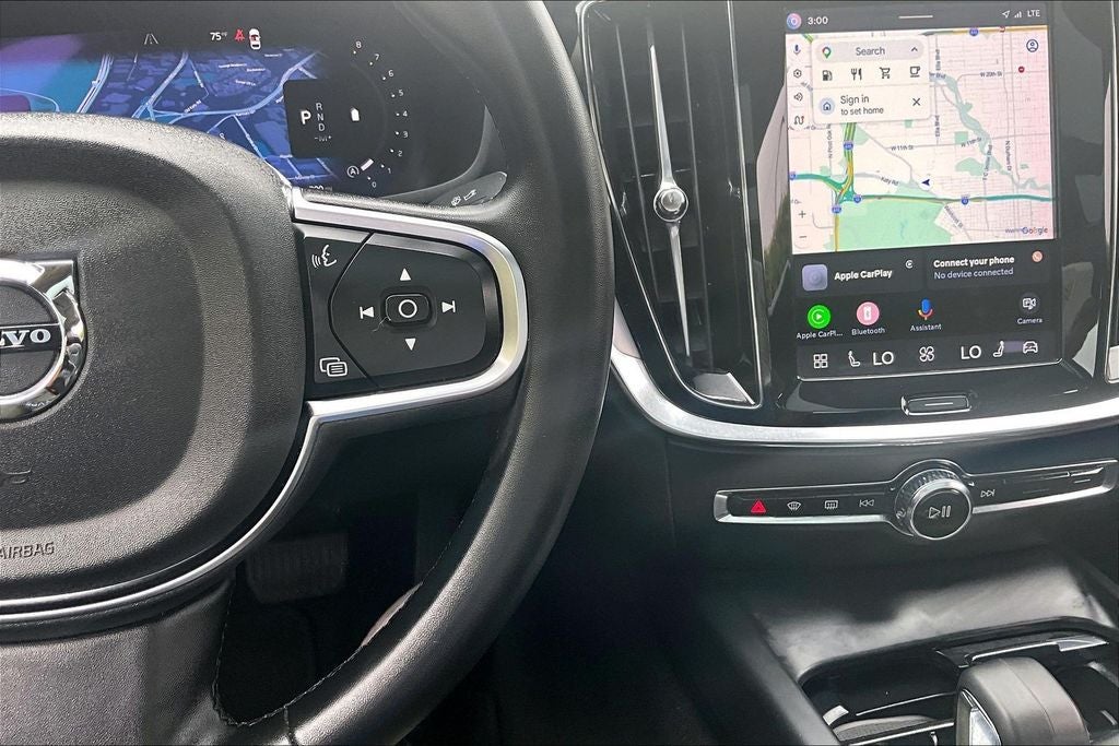 2024 Volvo S60 B5 Core Dark Theme