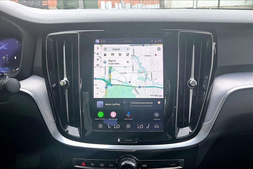 2024 Volvo S60 B5 Core Dark Theme