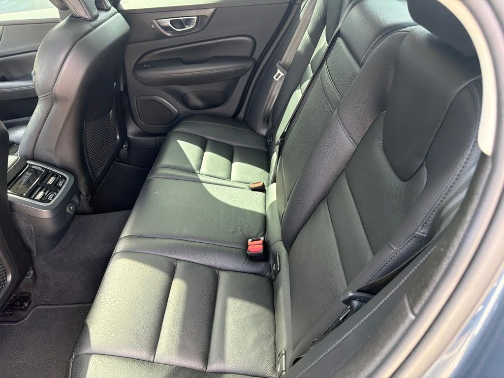 2022 Volvo S60 B5 Inscription
