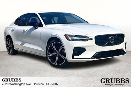 2024 Volvo S60 B5 Plus Dark Theme