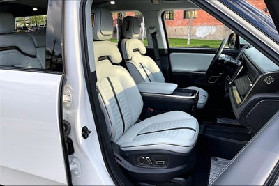 2023 Rivian R1S Adventure