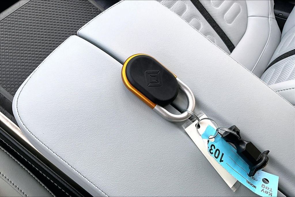 2023 Rivian R1S Adventure