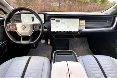 2023 Rivian R1S Adventure