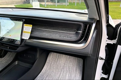 2023 Rivian R1S Adventure