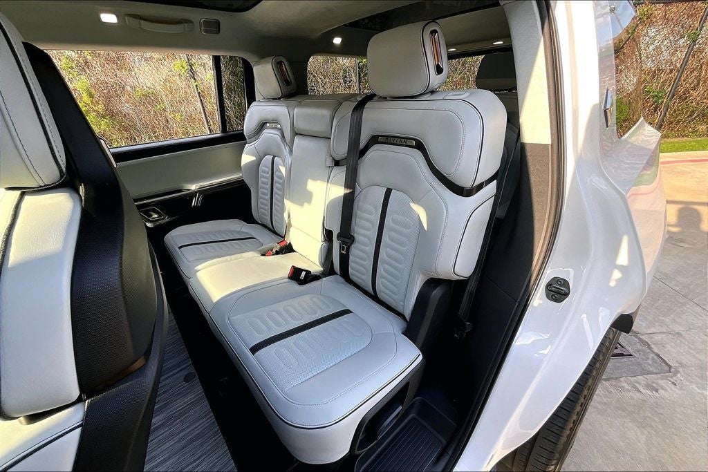 2023 Rivian R1S Adventure