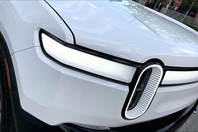 2023 Rivian R1S Adventure