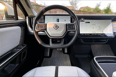 2023 Rivian R1S Adventure