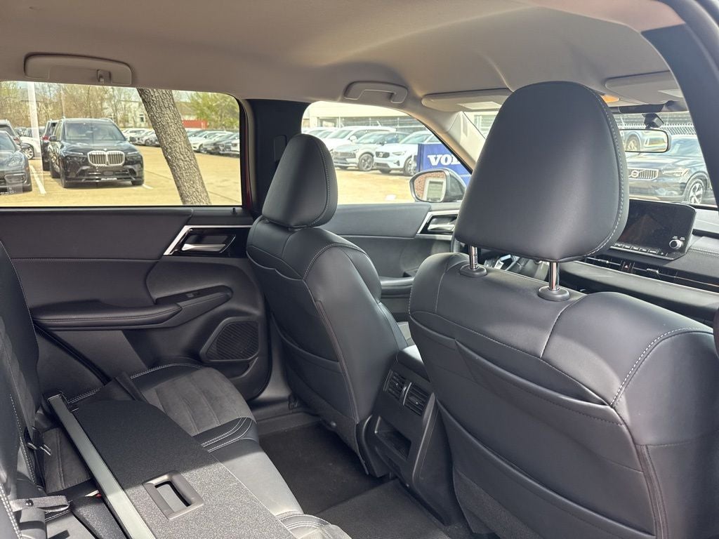 2024 Mitsubishi Outlander SE