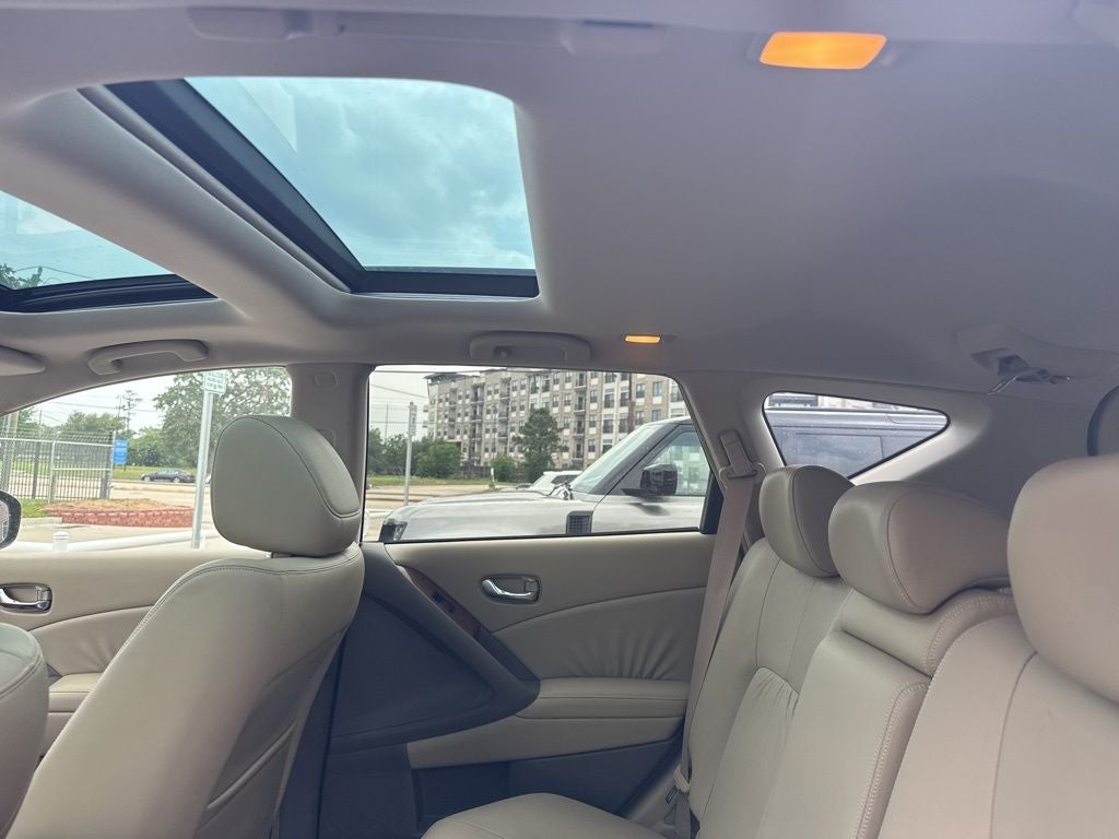 2010 Nissan Murano LE