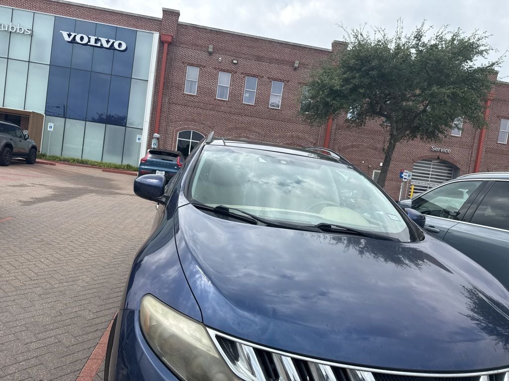2010 Nissan Murano LE