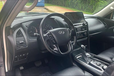 2024 INFINITI QX80 LUXE