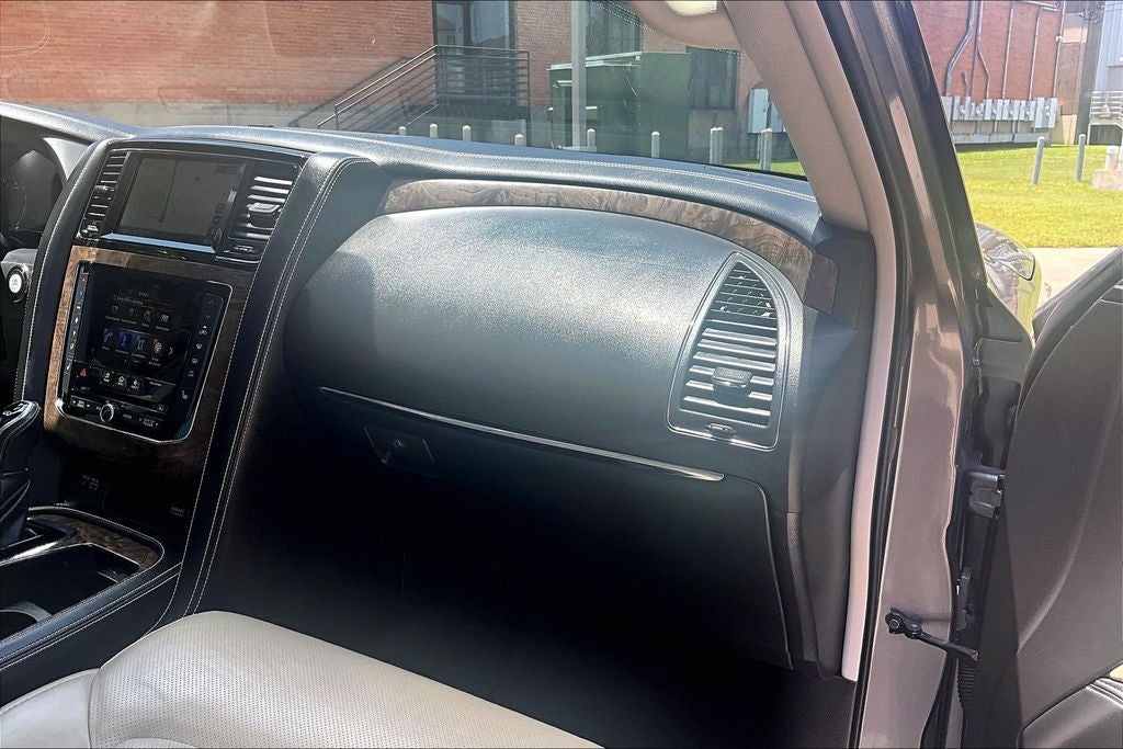 2021 INFINITI QX80 Premium Select