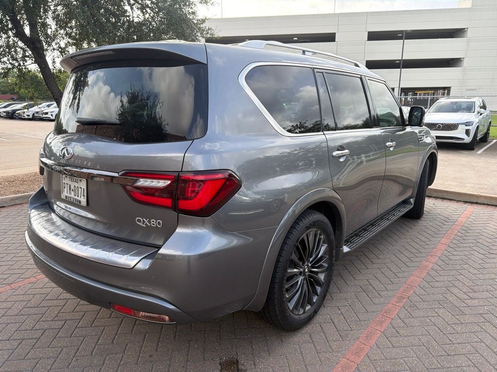 2021 INFINITI QX80 Premium Select
