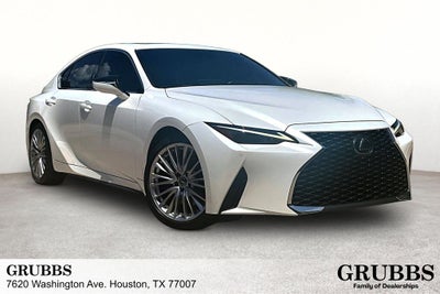 2023 Lexus IS 300