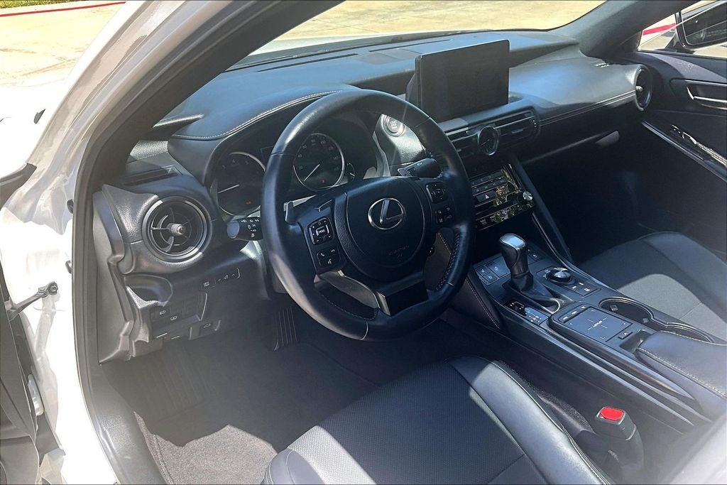 2023 Lexus IS 300