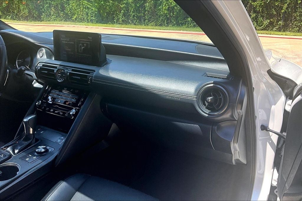 2023 Lexus IS 300