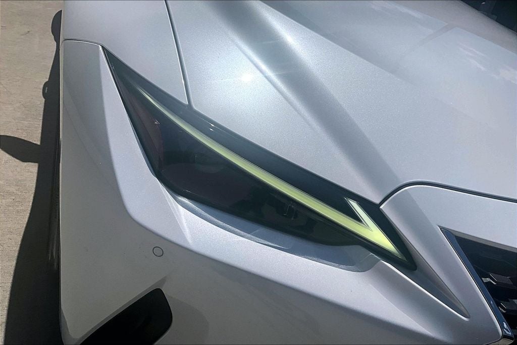 2023 Lexus IS 300