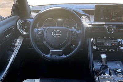 2023 Lexus IS 300