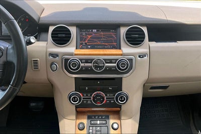 2015 Land Rover LR4 Base