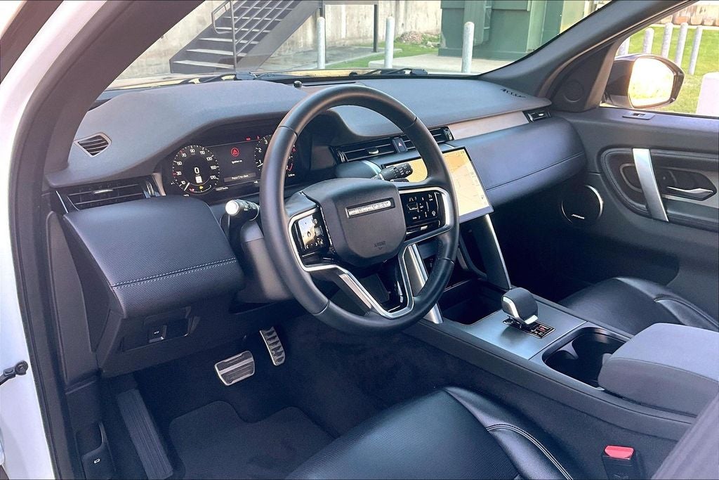 2024 Land Rover Discovery Sport SE
