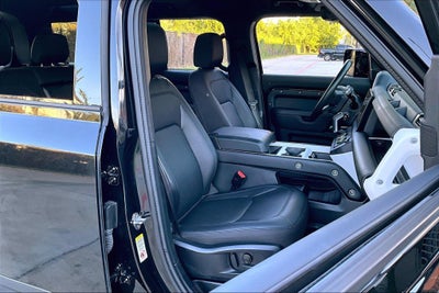 2025 Land Rover Defender 110 S