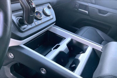 2025 Land Rover Defender 110 S