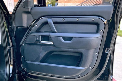 2025 Land Rover Defender 110 S