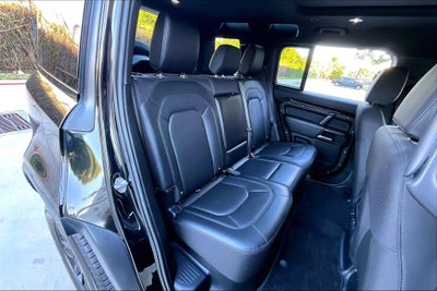 2025 Land Rover Defender 110 S