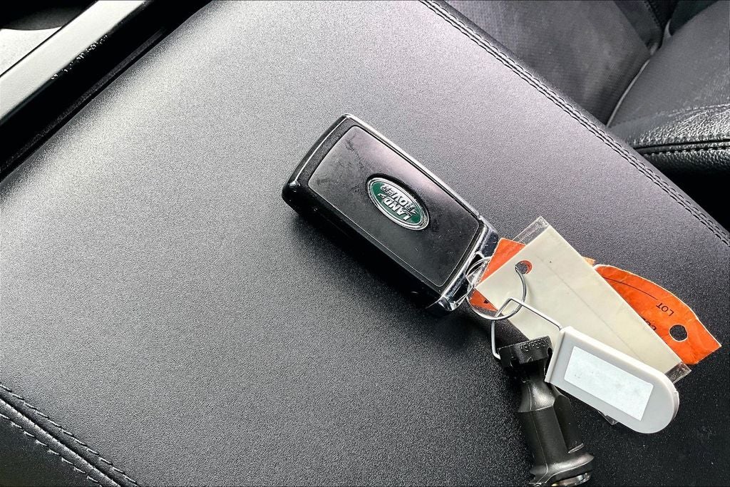 2024 Land Rover Defender 110 S