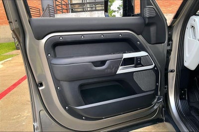 2024 Land Rover Defender 110 S