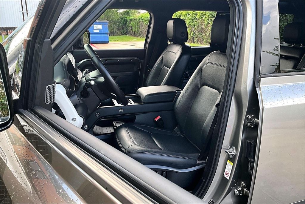 2024 Land Rover Defender 110 S