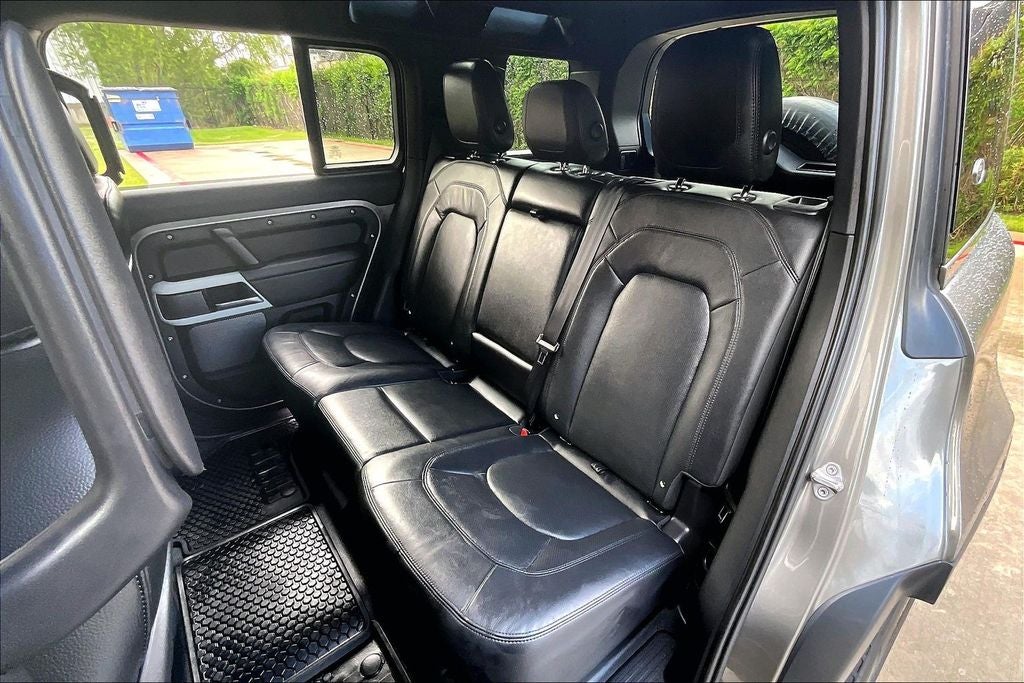 2024 Land Rover Defender 110 S