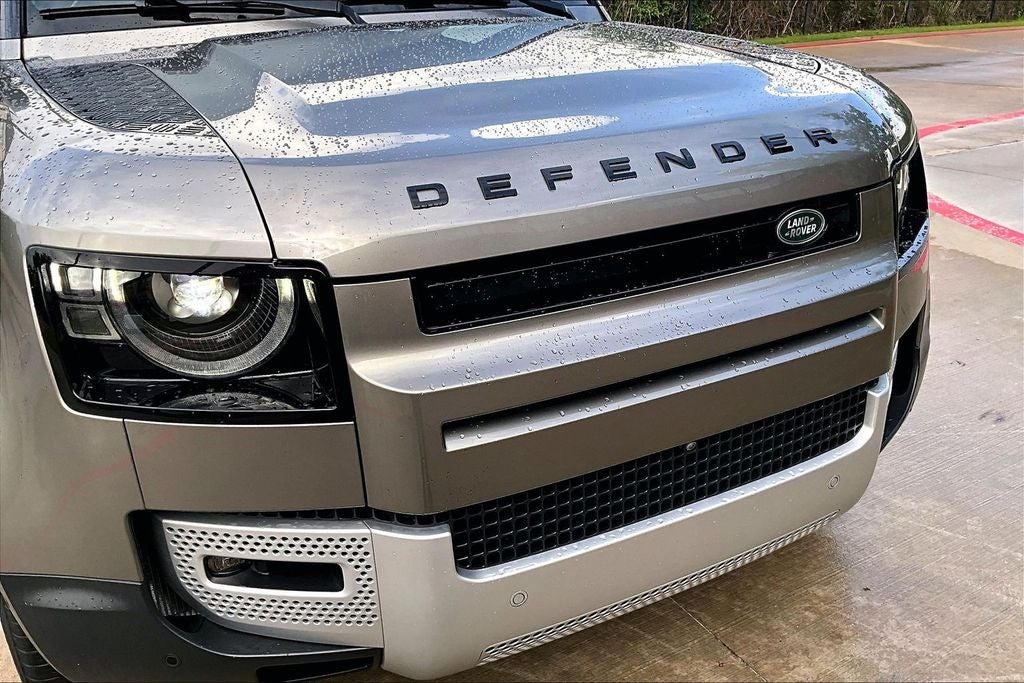 2024 Land Rover Defender 110 S