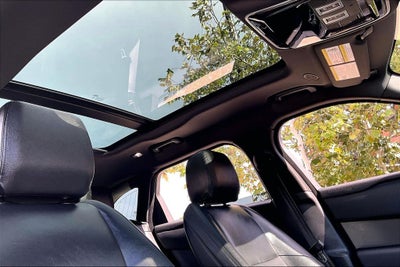 2025 Land Rover Range Rover Velar Dynamic SE