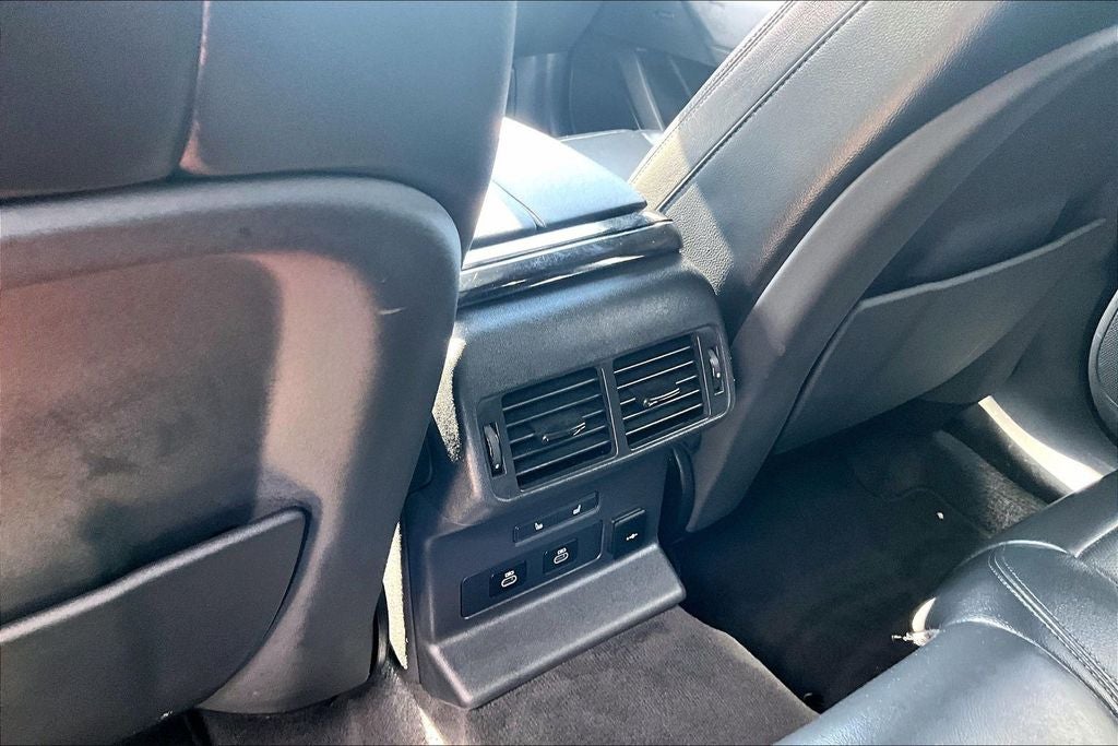 2025 Land Rover Range Rover Velar Dynamic SE