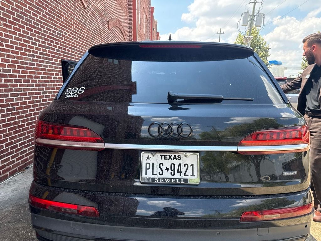 2021 Audi Q7 55 Prestige quattro