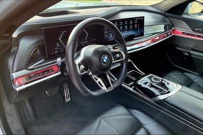 2025 BMW 7 Series 740i xDrive